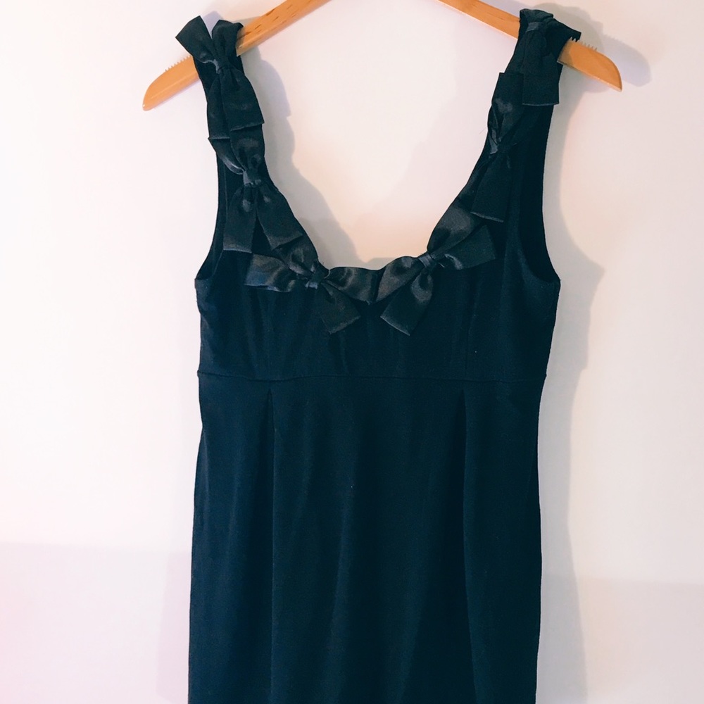 Sleeveless Black Top